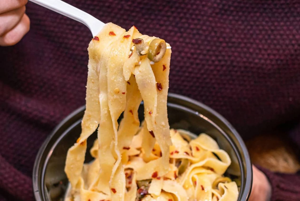 aglio olio pasta catering